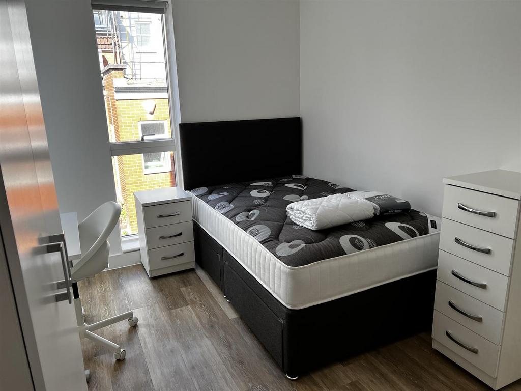 Example bedroom (4).JPEG