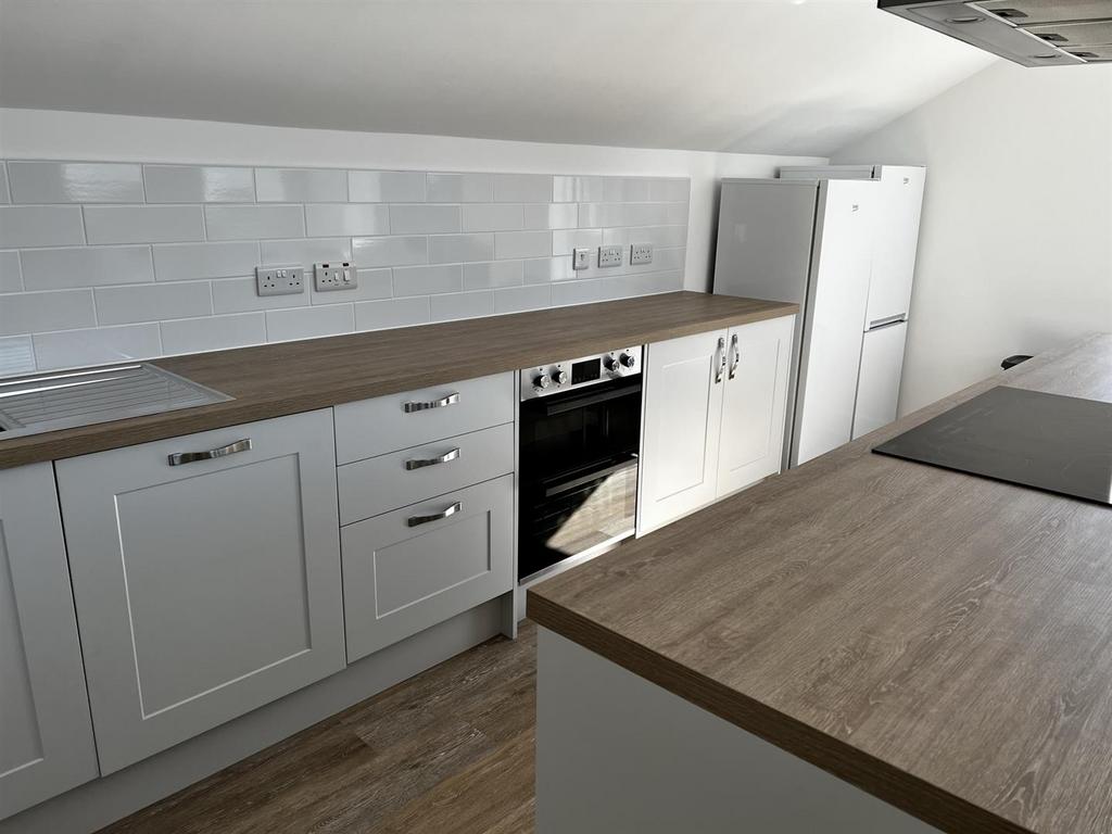 Kitchen area.JPEG