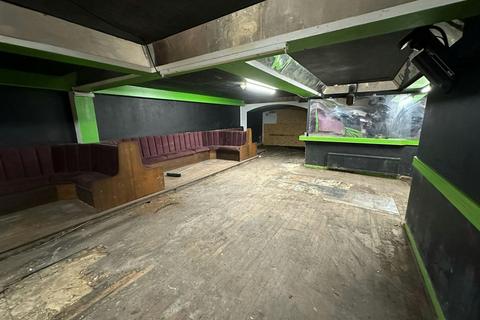 Retail property (high street) to rent, 113-115 Seaside Rd Eastbourne BN21 3PH