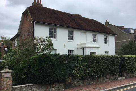 Office to rent, Market St Hailsham BN27 2AE
