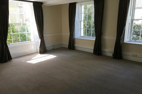 Office to rent, Market St Hailsham BN27 2AE