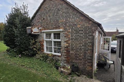 Restaurant to rent, 1 Kerridges Yard, George St Hailsham BN27 1AE