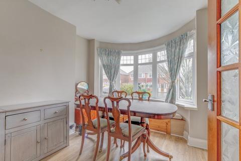 3 bedroom semi-detached house for sale, Kingshurst Road, Birmingham, West Midlands, B31