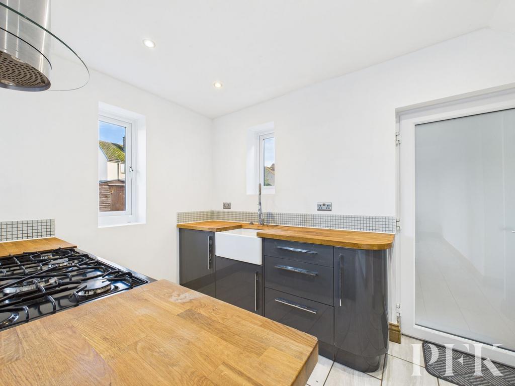 Open Plan Kitchen / Living / Dining