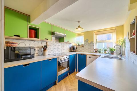 4 bedroom terraced house for sale, Grange Avenue, Harrogate, HG1