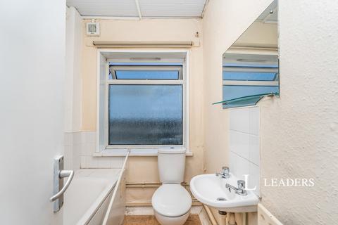 2 bedroom flat to rent, Lodge Road, Southampton, SO14