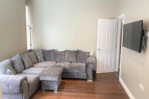 5 bedroom end of terrace house to rent, Church Grove, Nottingham, Nottinghamshire, NG7