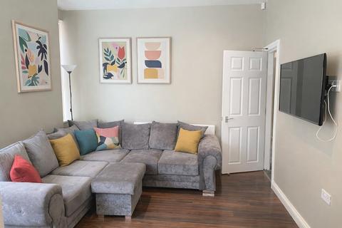 5 bedroom end of terrace house to rent, Church Grove, Nottingham, Nottinghamshire, NG7