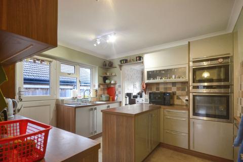 3 bedroom detached bungalow for sale, Loompits Way, Saffron Walden