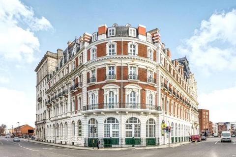 undefined, South Western House, Southampton, Hampshire