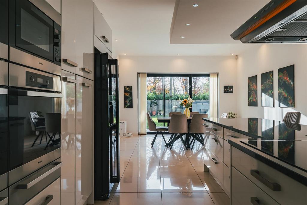 Dining Kitchen