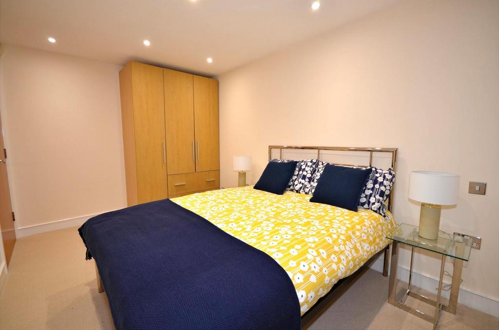 (06)-Flat-1-The-Rutland-Court.jpg
