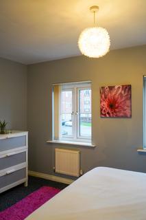 3 bedroom terraced house to rent, Signet Square, Coventry CV2