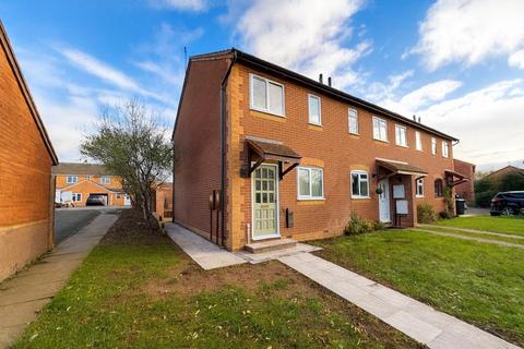 2 bedroom end of terrace house for sale, St. Philips Drive, Evesham