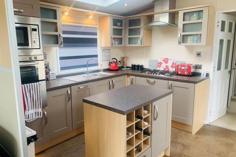 2 bedroom park home for sale, MIll Lane, Hawksworth Leeds