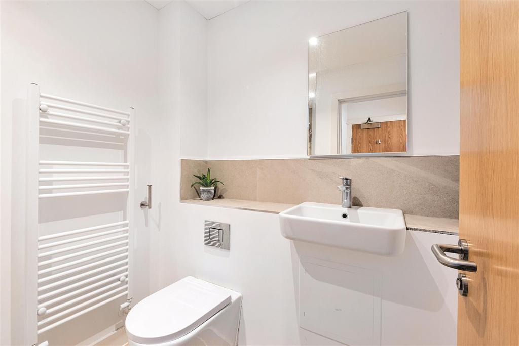 85 Hampton Lane-10.jpg