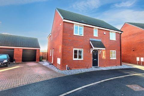 4 bedroom detached house for sale, Saville Road, Leicester LE8
