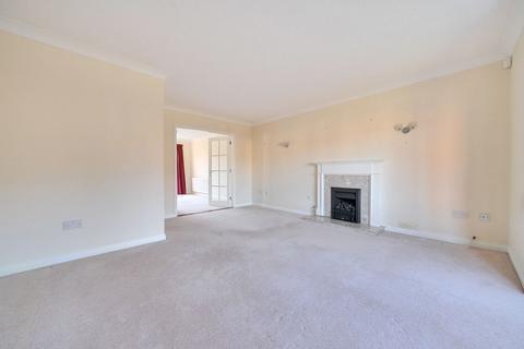 4 bedroom detached house for sale, Lee Close, Bedford