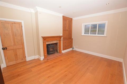 undefined, Laburnum Avenue, Grimsby DN37