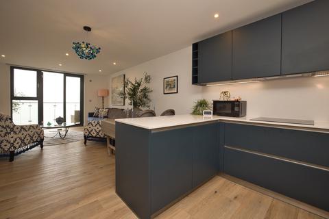 2 bedroom flat for sale, Beach Drive, Ramsgate, Kent, CT11