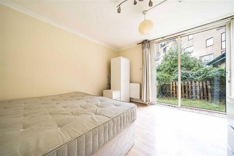 4 bedroom flat to rent, Cape Yard, London E1W