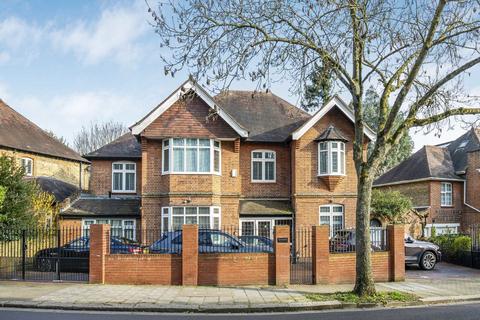 5 bedroom detached house to rent, The Grove, Isleworth TW7