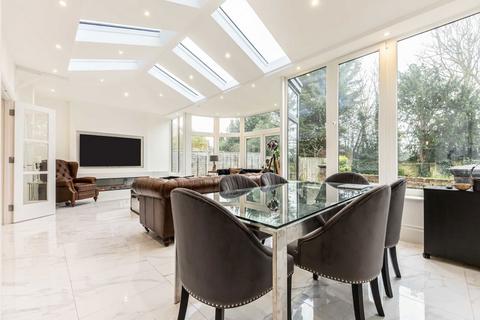 5 bedroom detached house to rent, The Grove, Isleworth TW7