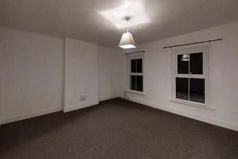2 bedroom flat to rent, Mytchett Road, Mytchett, GU16