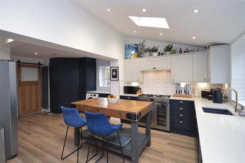 3 bedroom semi-detached house for sale, Top Stone Close, Burton Salmon, Leeds