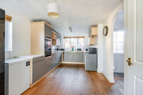 4 bedroom detached house for sale, Scrumpy Way, Norwich NR16