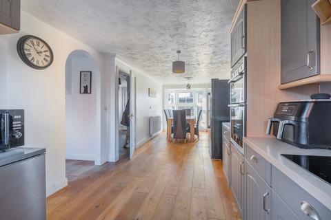 4 bedroom detached house for sale, Scrumpy Way, Norwich NR16