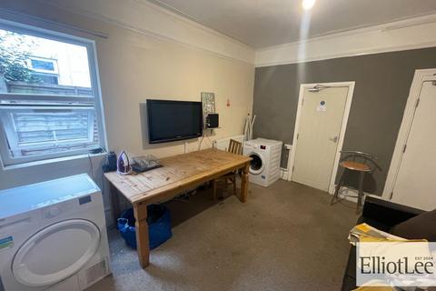 undefined, Granville Road, Watford WD18