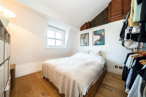 2 bedroom flat for sale, Pages Walk, London SE1