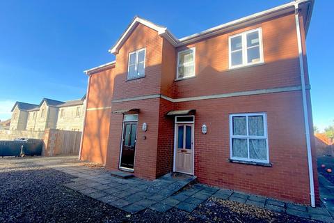 2 bedroom flat to rent, Church View Court, Glastonbury