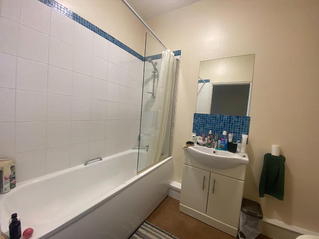 Photo 21-11-2025, 11 39 30.jpg