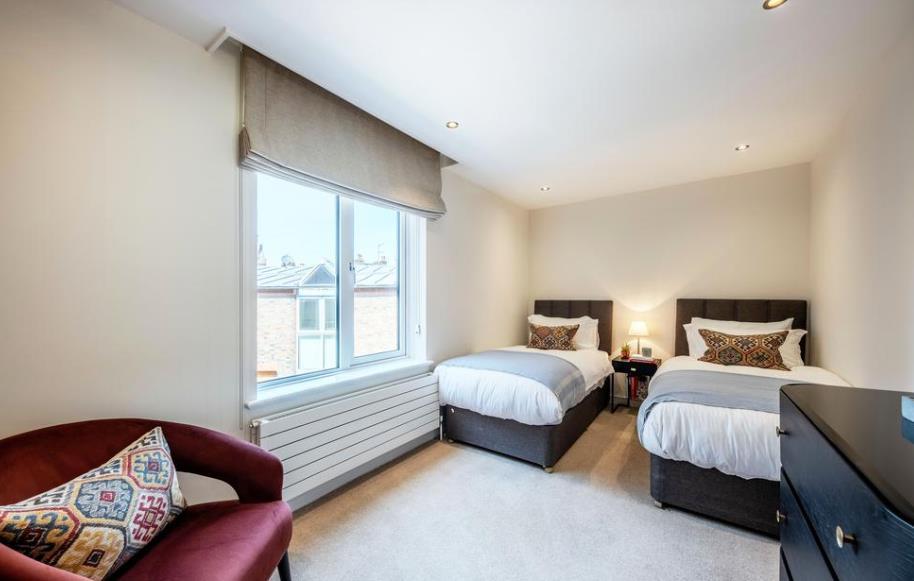 2 boydell 7 18.11.png