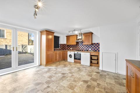 4 bedroom terraced house to rent, Rodney Road, New Malden KT3