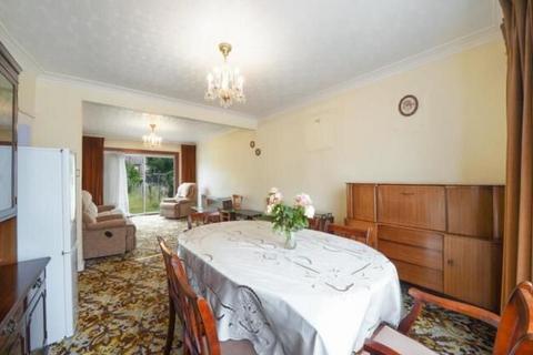 undefined, 17 West Way, Neasden, London, NW10 0LU