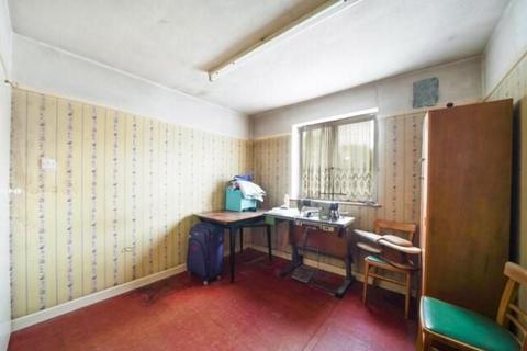 undefined, 17 West Way, Neasden, London, NW10 0LU