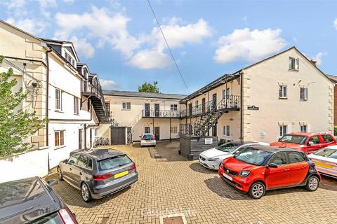 2 bedroom apartment to rent, D`ennis Court, Grange Street, St Albans