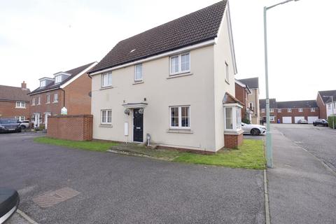 3 bedroom semi-detached house to rent, Mistletoe Close, Red Lodge, Bury St. Edmunds, Suffolk, IP28