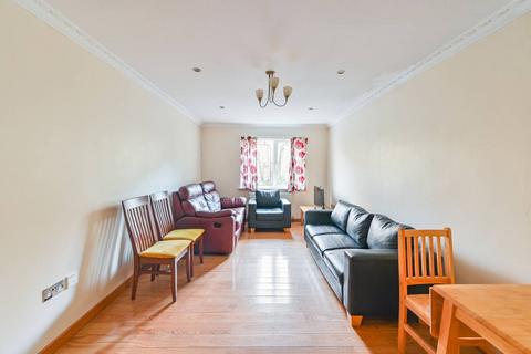 1 bedroom flat to rent, Batten Street, Battersea, London, SW11