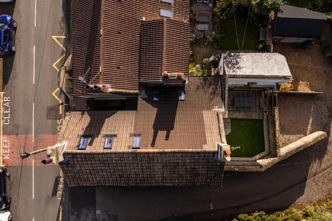 4 bedroom detached house for sale, Main Street South, Leeds LS25
