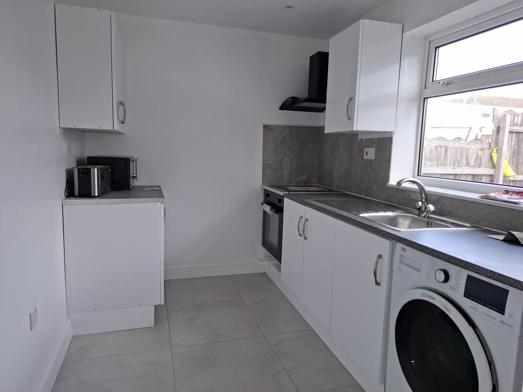 20-11-2025 16-14-37 Kitchen2 T202511210956.jpg