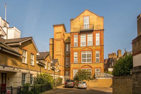 2 bedroom maisonette to rent, Three Cups Yard, Bloomsbury, London, WC1R