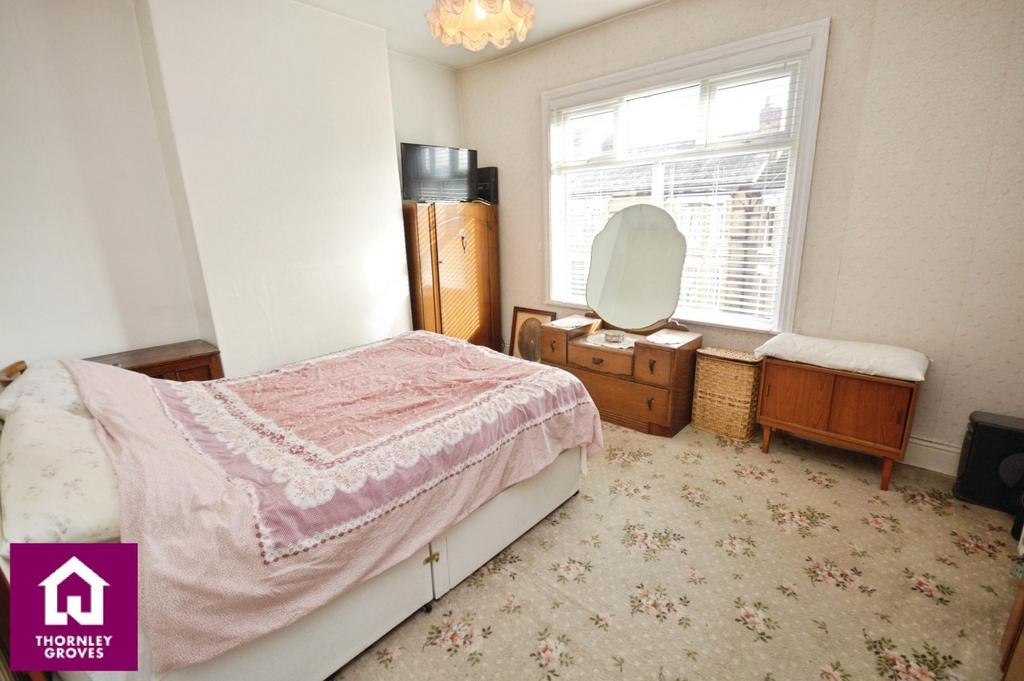 Bedroom On