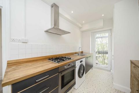 2 bedroom flat to rent, Millman Street, London WC1N