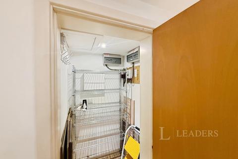 2 bedroom flat to rent, Gloucester Square, Southampton, SO14