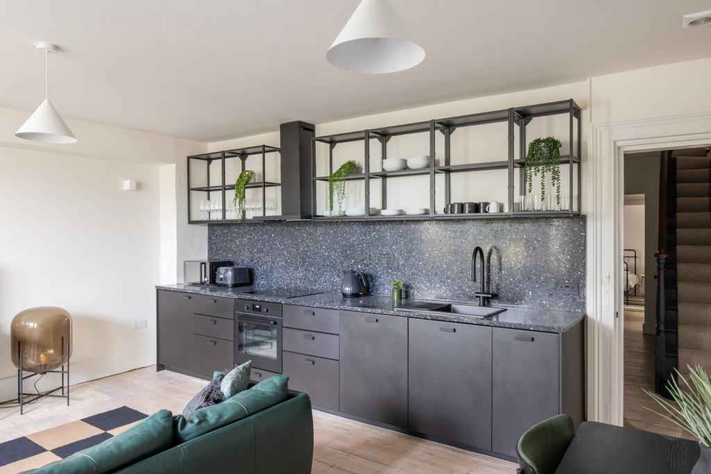 321416 tmh 7 sea view terrace margate ct9 5 bj...