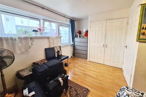2 bedroom flat to rent, James Street, Hampshire SO14